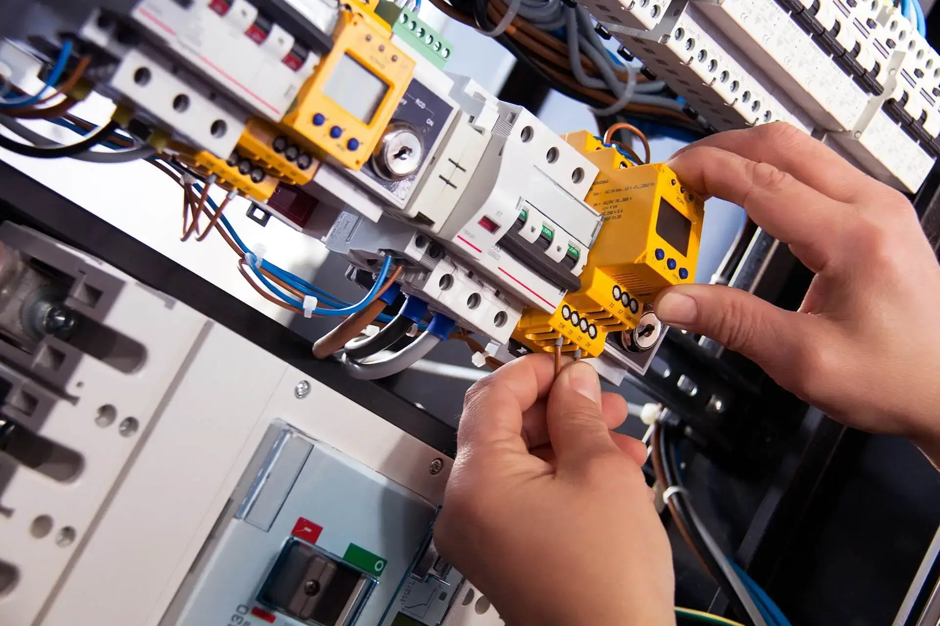 Certified electricians in Hammersmith